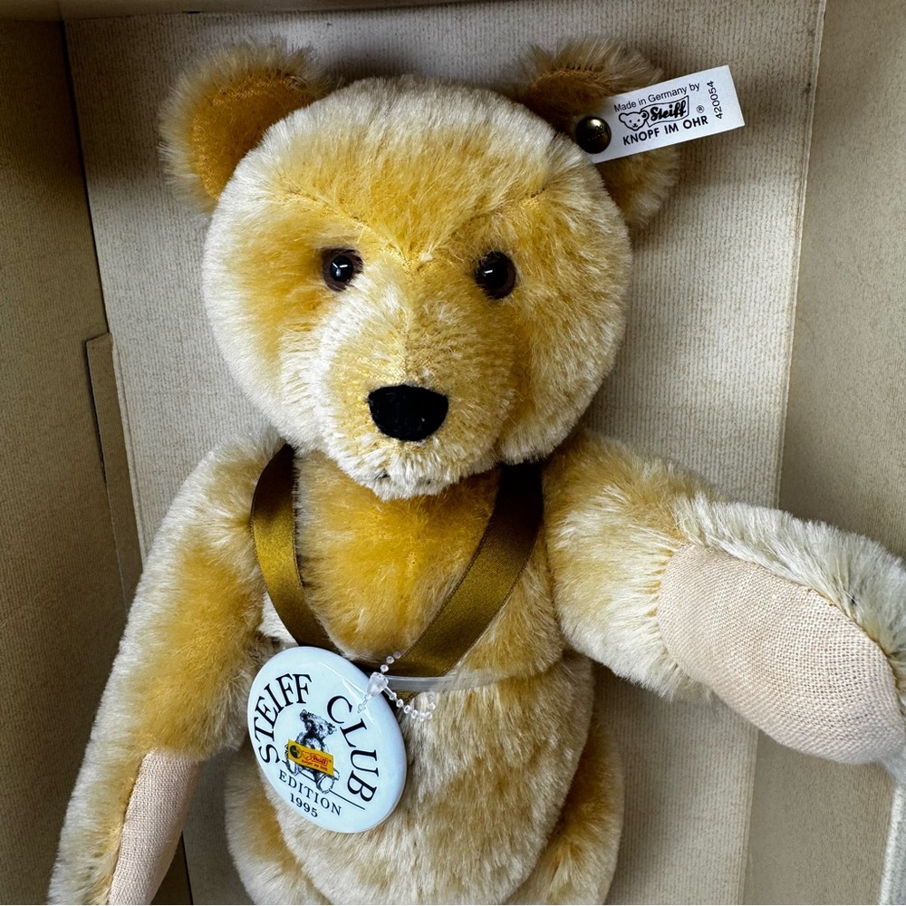 Steiff Club Edition 1995 STEIFF Baby Bear 1946 BLOND NEW MINT Teddy Bear 14" - Picture 2 of 10